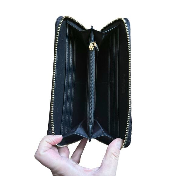 Bebe Textured Faux Leather Wallet Gold Zipper NWOT Missing Crossbody Strap OS - Picture 6 of 8